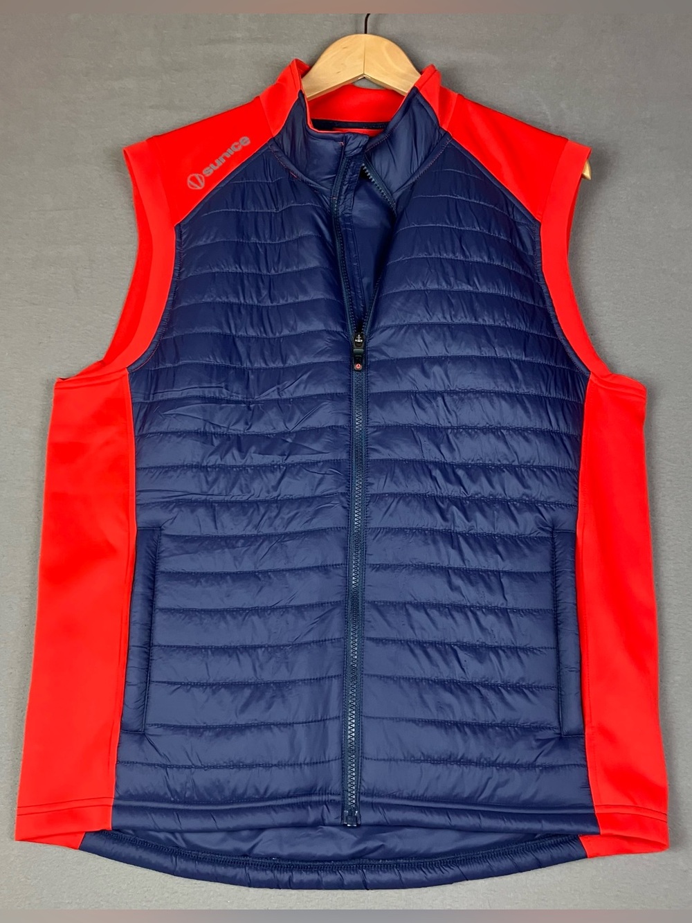 Sunice Men’s Size M Hamilton Thermal Hybrid Puffer Vest Golf Navy Red Full Zip.